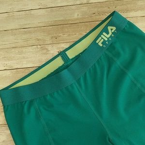 Fila Pants - 🌺Set of 2🌺 Workout Capri pants size medium Fila Pants - 🌺Set of 2🌺 Workout Capri pants size medium